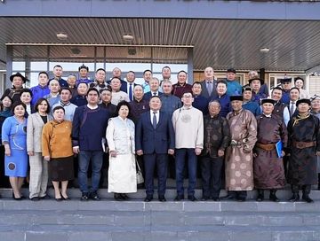 Тываның муниципалдыг тургузуглар ассоциациязының съездизинге IV делегей чергелиг сарыг шажын шуулганынга белеткелди чугаалашкан