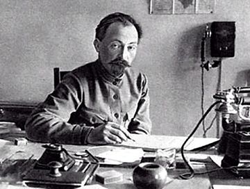 Феликс Дзержинский: рыцарь порядка, строитель экономики и защитник детей