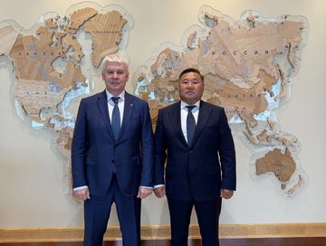 Владислав Ховалыг обсудил с руководством «Лукойла» обеспечение Тувы топливом