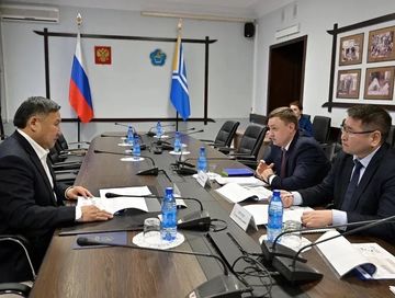 Владислав Ховалыг обсудил развитие энергоснабжения Тувы с руководством Регионального диспетчерского управления энергосистемы Красноярского края и Тувы