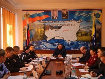 В Туве создадут межведомственную рабочую группу по противодействию незаконному обороту алкоголя