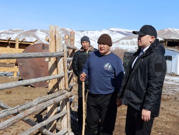Профильный комитет Верховного Хурала встретился с животноводами Овюрского района