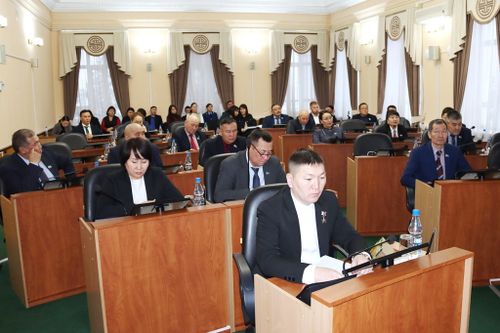 Верховный Хурал одобрил изменения в республиканский бюджет на 2024 год