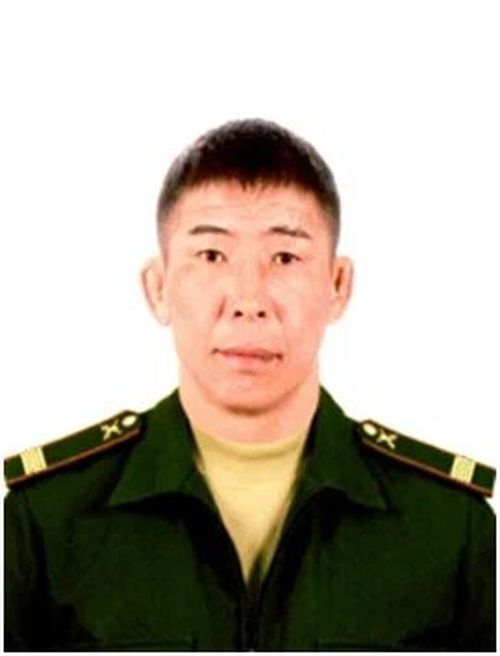 Сержанту Мергену Донгаку присвоено звание «Герой России»