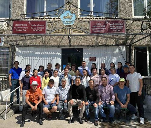 В Чаа-Хольском районе готовятся к смене руководства