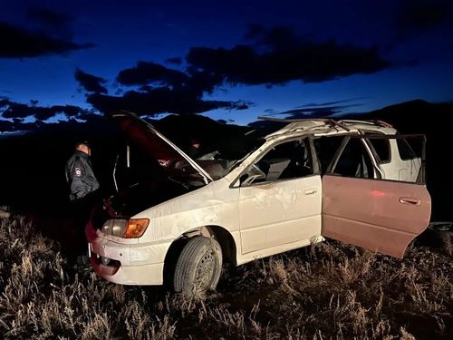 В Бай-Тайгинском районе устанавливаются обстоятельства ДТП, в котором пострадали несовершеннолетние