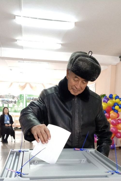 Шериг-оол Ооржак вместе с супругой проголосовал на выборах президента РФ