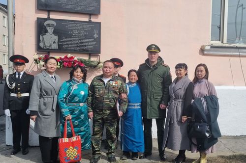 В Кызыле открыли мемориальные доски в честь героев СВО