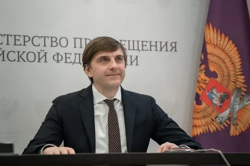 Глава Тувы поздравил с днём рождения министра просвещения России Сергея Кравцова