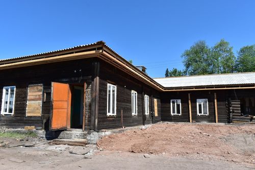 В Пий-Хемском районе продолжается строительство нового Молодежного центра