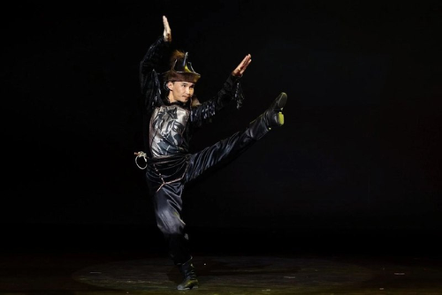 Кадеты Кызылского президентского училища встретились с с заслуженным артистом Республики Тыва