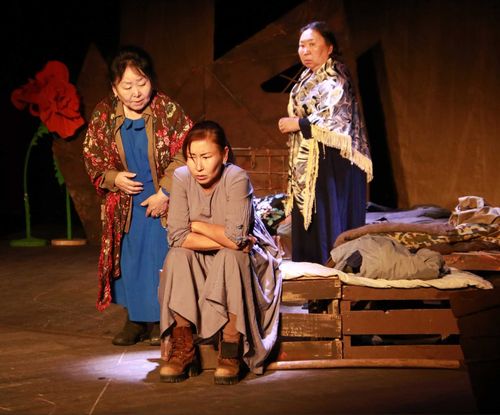 «Колыбельная на чужбине». В театре покажут спектакль о солдатских матерях