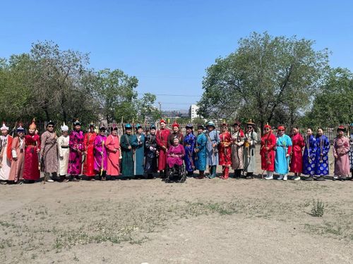 В Кызыле прошли соревнования по стрельбе из лука среди женщин