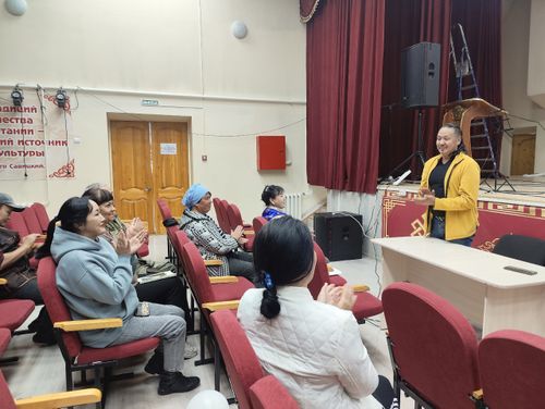 Заслуженный артист Тувы стал «Земским работником культуры» в Каа-Хемском районе