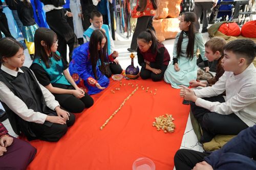 В Туве Дворец молодёжи стал центром живой тувинской культуры для школьников