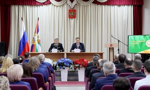 Анатолий Серышев посетил кассационный военный суд в городе Новосибирске