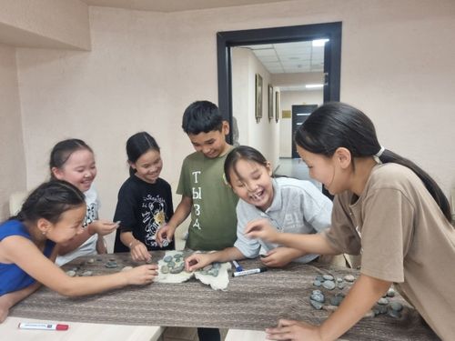 Тыва улустуң чараш езу-чаңчылдарын катаптап…