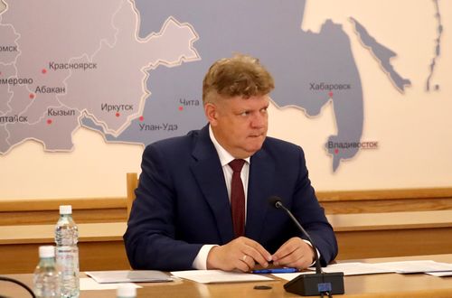 Полномочный представитель провёл совещание по вопросам подготовки к летней оздоровительной кампании