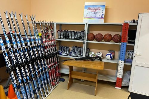 Благодаря Народной программе ЕР продолжается оснащение школ Тувы спортивным инвентарем