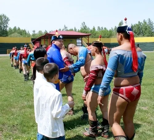 Начын мөге Сергелең Ондарның найыры