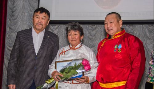 В Кызыле открылась выставка, приуроченная к V Форуму матерей