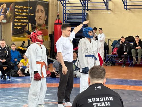 В Туве прошел первый республиканский турнир по армейскому рукопашному бою среди допризывной молодежи