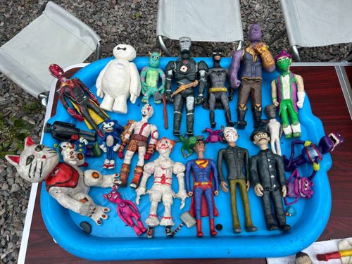 Школьник из Кызыла делает героев мультфильмов из пластилина