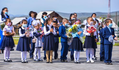 Глава Тувы поздравил всех с Днем знаний