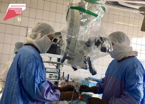 В Ресбольницу №1 поступил операционный микроскоп Leica M530 OHX