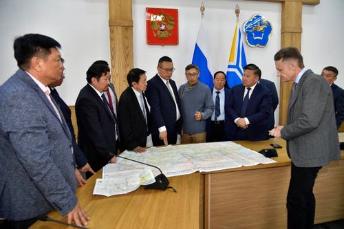 Кыдаттың болгаш Моолдуң улуг компаниялары Тываны таварты демир-орук тударынга сонуургалдыг