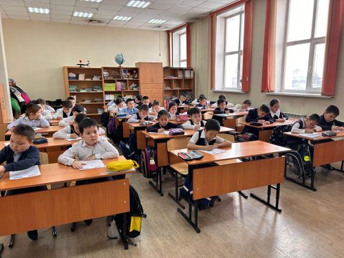 Школьники Тувы написали письма бойцам, участвующим в спецоперации