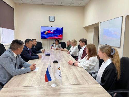Филиал фонда «Защитники Отечества» Тувы посетила делегация из Луганской Народной Республики