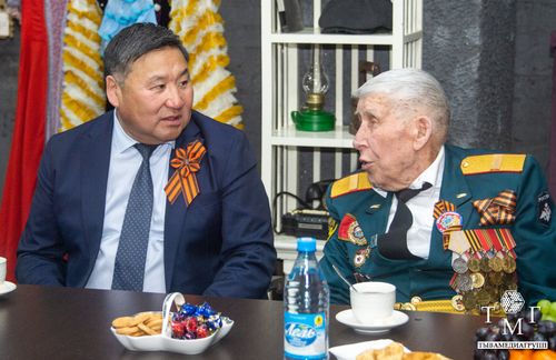 Глава Тувы встретился с ветеранами Великой Отечественной войны