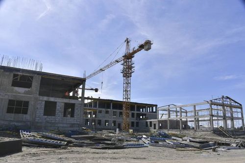 Глава Тувы поручил Минстрою региона обратить внимание на проблему, связанную с нехваткой рабочих на стройках республики