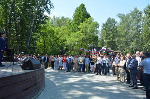 В Туве прошел митинг в поддержку спецоперации