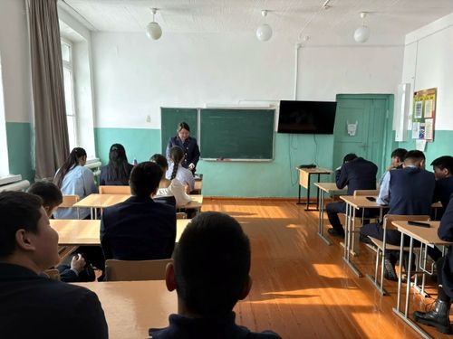 Кижи бүрүзү хоойлуга чагыртыр ужурлуг