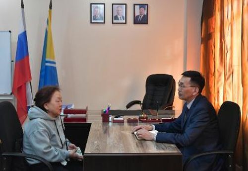 Глава Тувы поручил решить квартирный вопрос пережившей трагедию семьи Саая