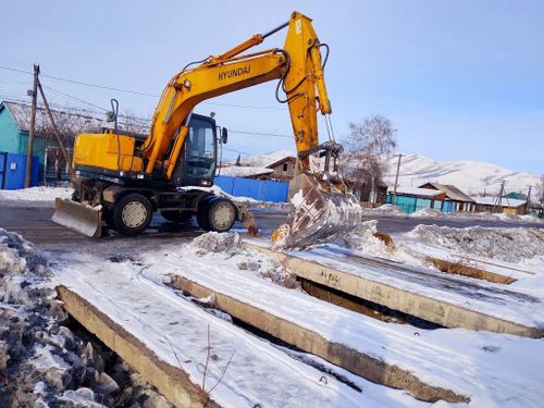 В Туране начали подготовку к паводку: чистят улицы от снега