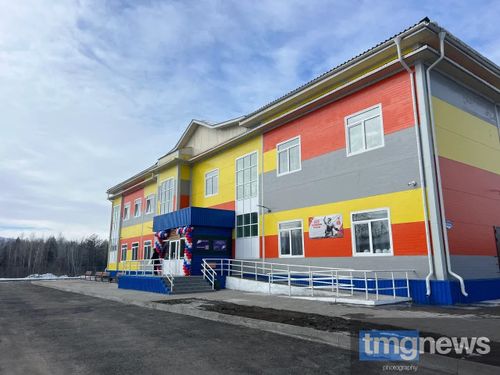 В селе Сарыг-Сепе открыли обновленную Детскую школу искусств