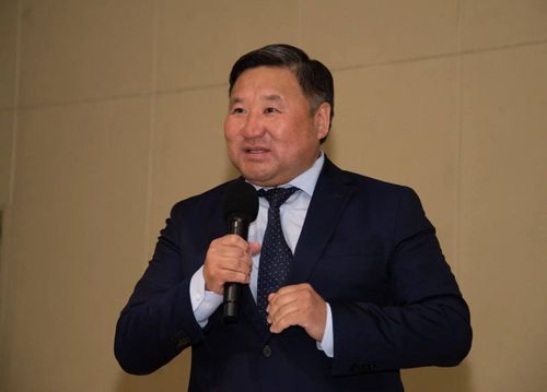 Глава Тувы поздравил телеканал «Тува-24» с 10-летним юбилеем