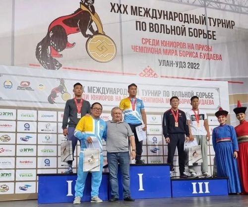Братья Монгуш Чаяан и Кежик стали победителями «Будаевского» турнира