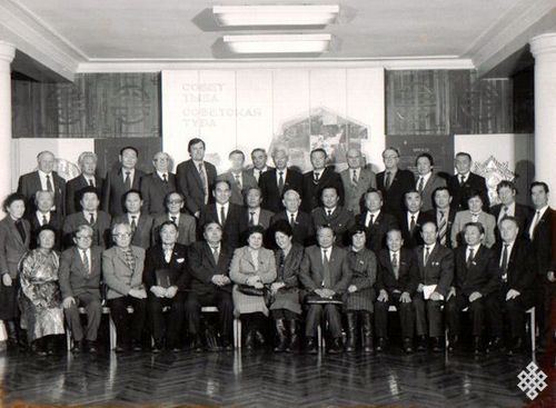 33 года назад Верховный Совет Тувинской АССР принял название «Республика Тува»