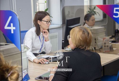 Соцфонд досрочно перечислит детские пособия и пенсии в преддверии майских праздников
