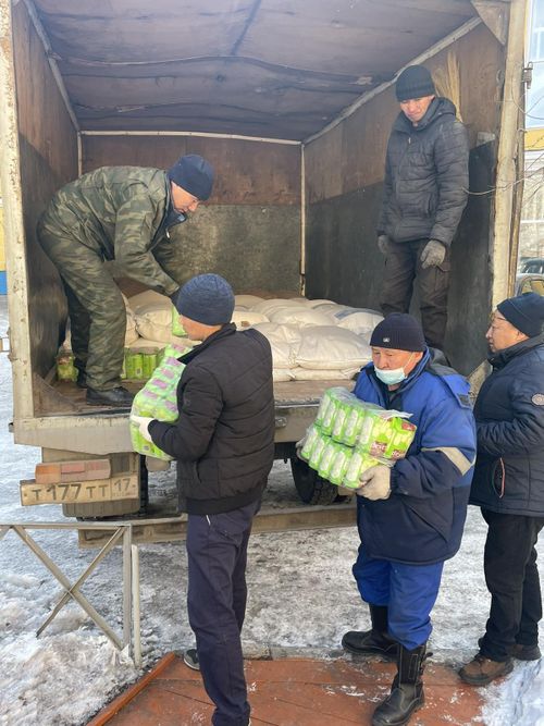 Медики Тувы отправили гуманитарную помощь жителям ЛНР и ДНР