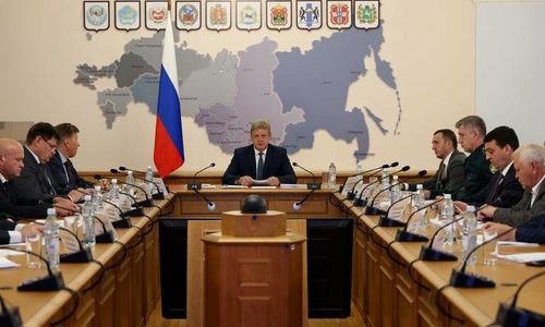 Полпред провёл окружное совещание по вопросам проведения уборочной кампании в регионах Сибири