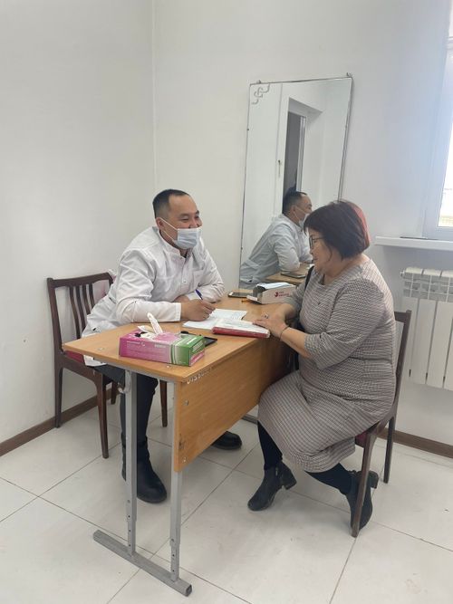 Врачи из Бай-Тайгинского района обследовали жителей села Бай-Тал