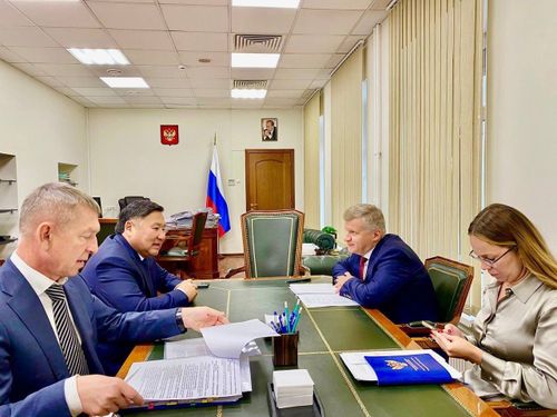 Владислав Ховалыг: «Продолжим расширять сеть учреждений образования Тувы»