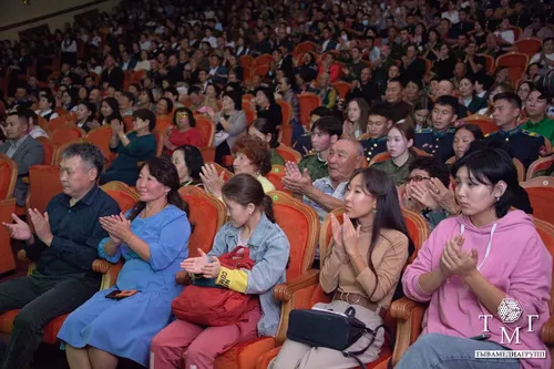 В Туве Дни армейской культуры завершили гала-концертом