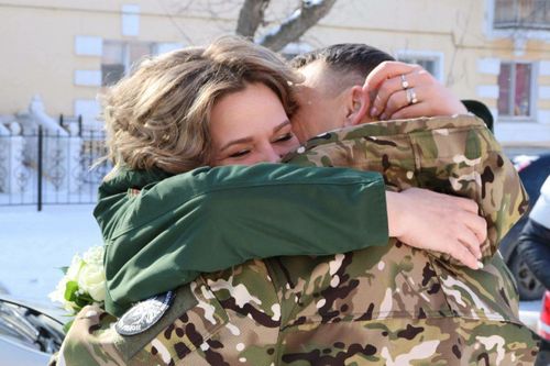 В Госдуму внесен законопроект, включающий сожительниц в число получателей выплат за погибших бойцов