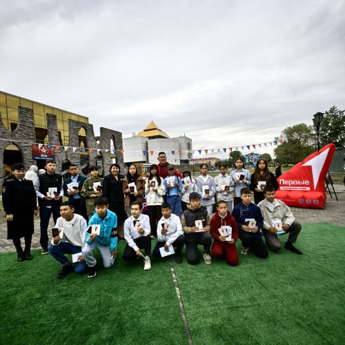 Юные кызылчане получили паспорта ко Дню защиты детей